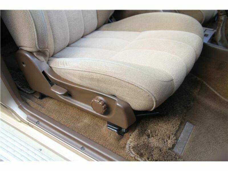 HILUX SURF-24