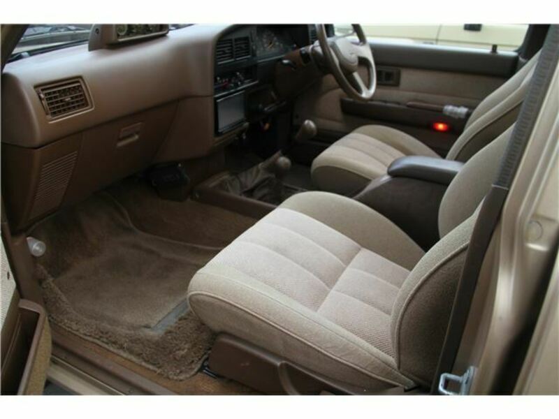 HILUX SURF-35