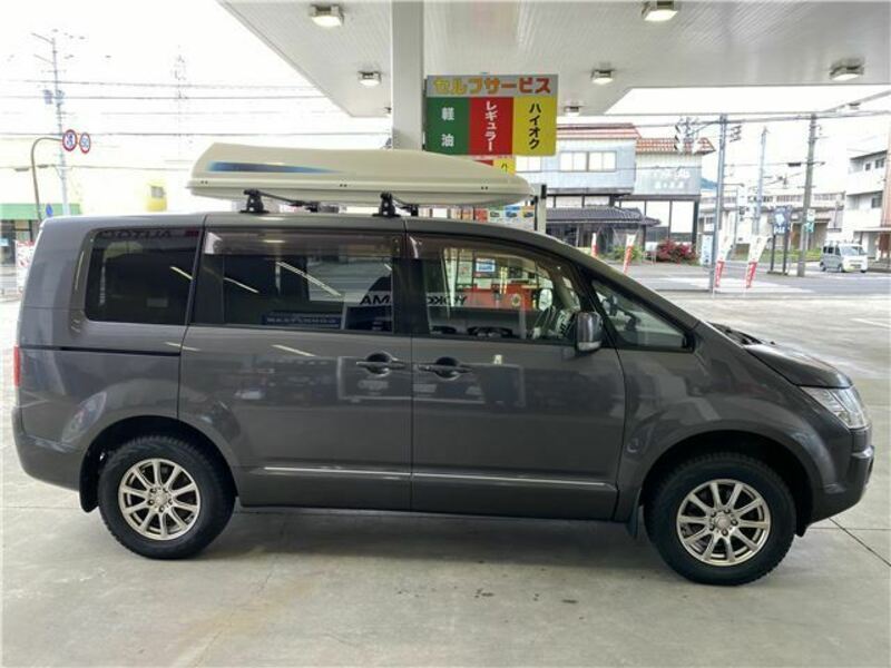 DELICA D5