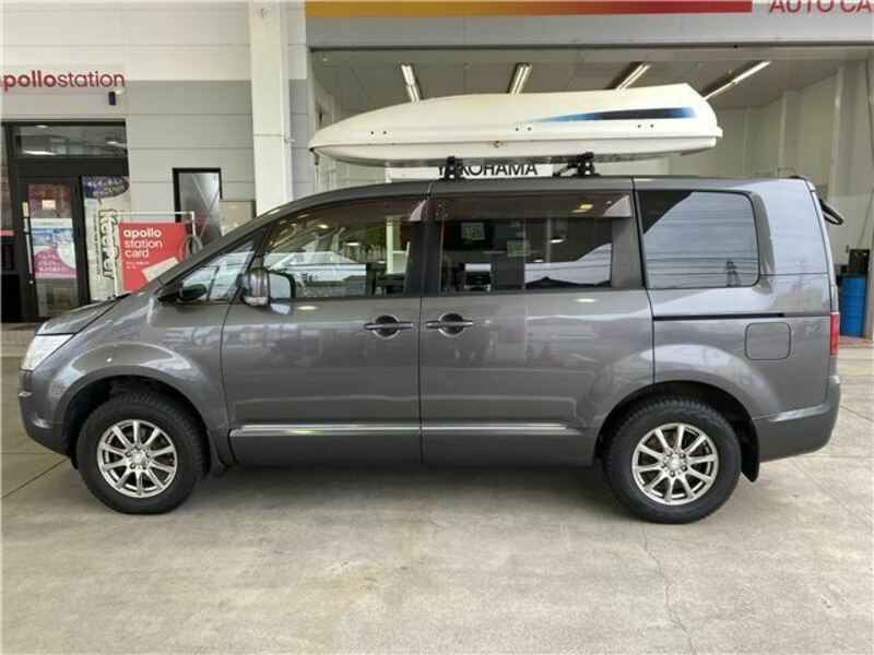 DELICA D5