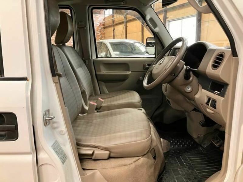 MINICAB VAN