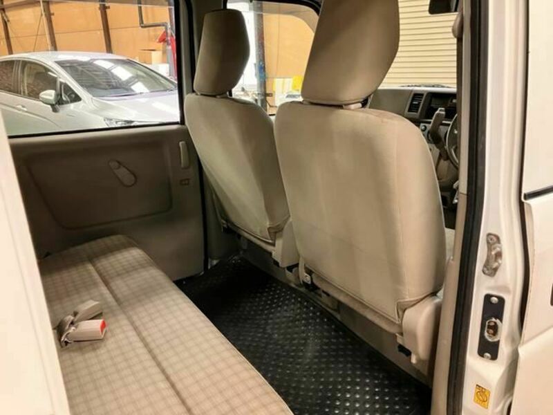 MINICAB VAN