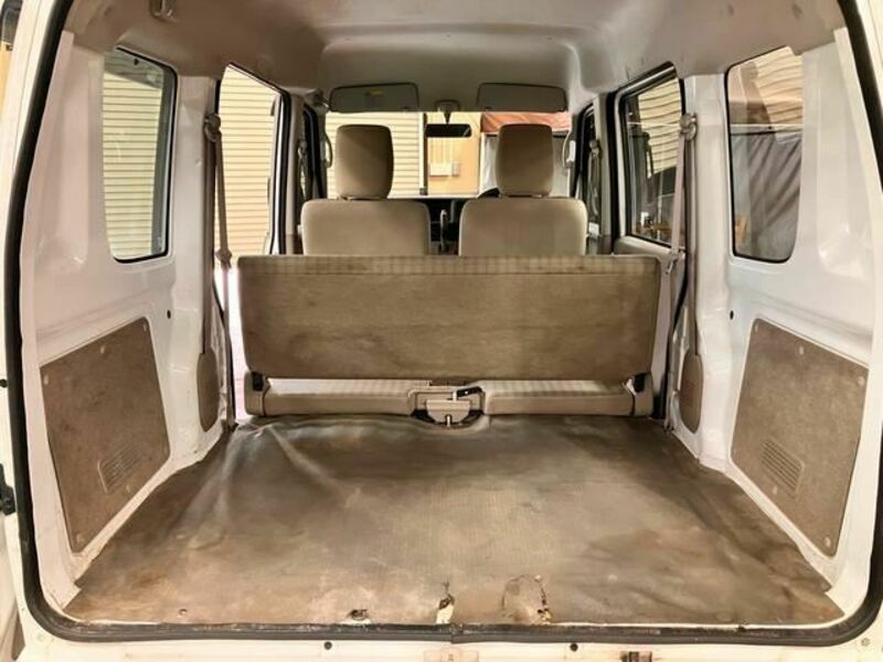 MINICAB VAN