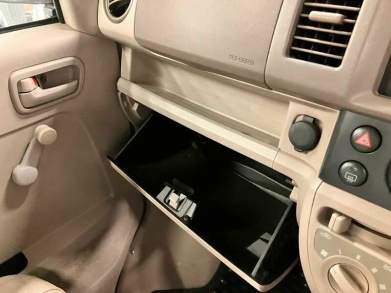 MINICAB VAN