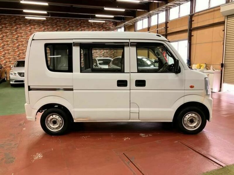 MINICAB VAN