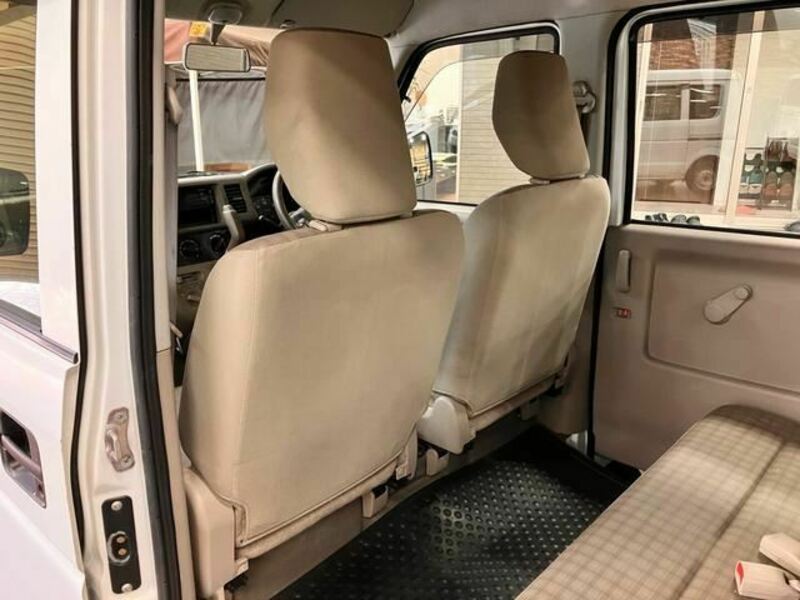 MINICAB VAN