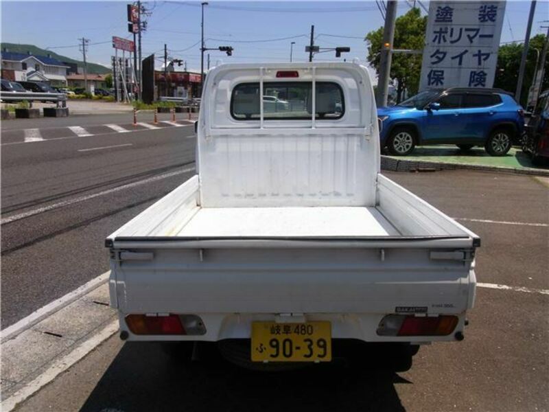 CLIPPER TRUCK