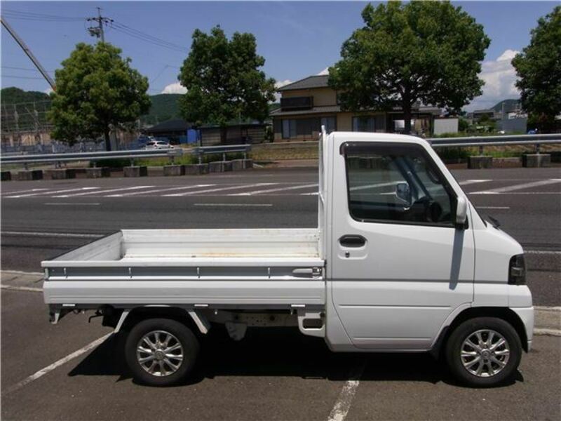 CLIPPER TRUCK