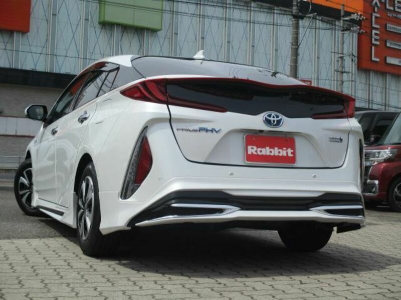 PRIUS PHV