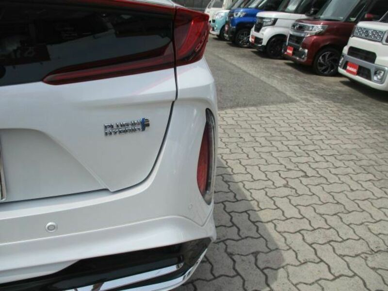 PRIUS PHV