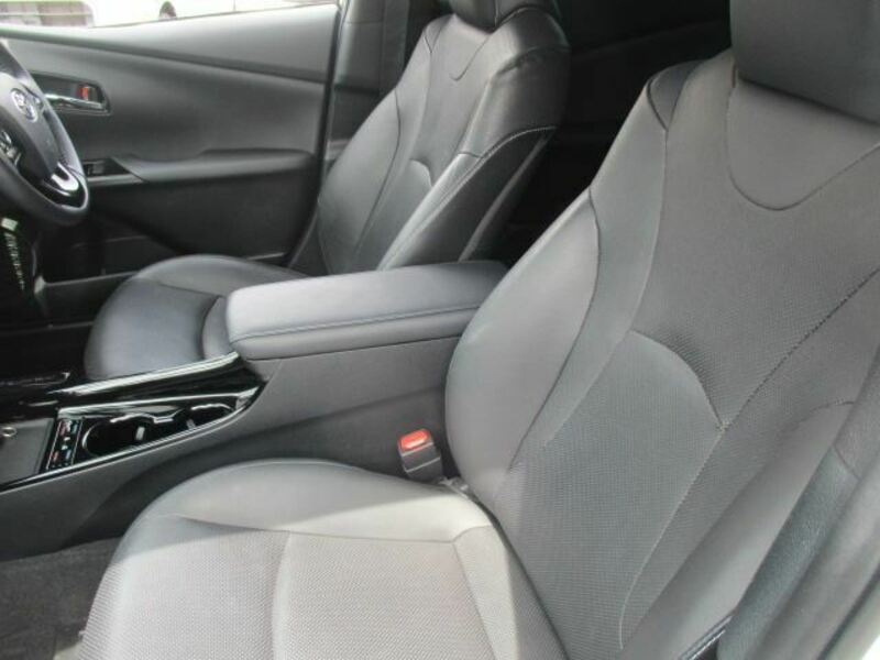 PRIUS PHV