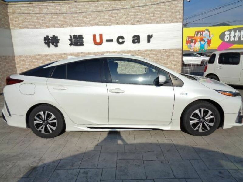 PRIUS PHV