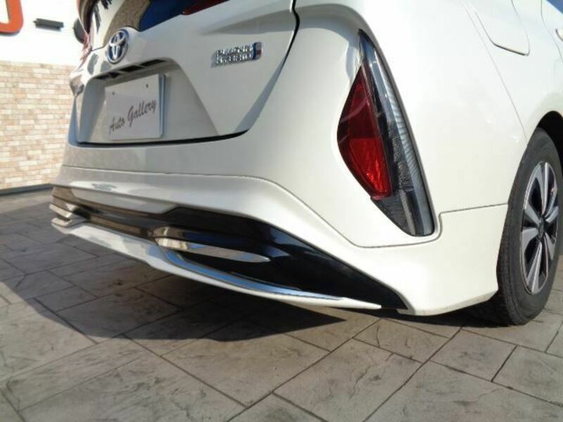 PRIUS PHV