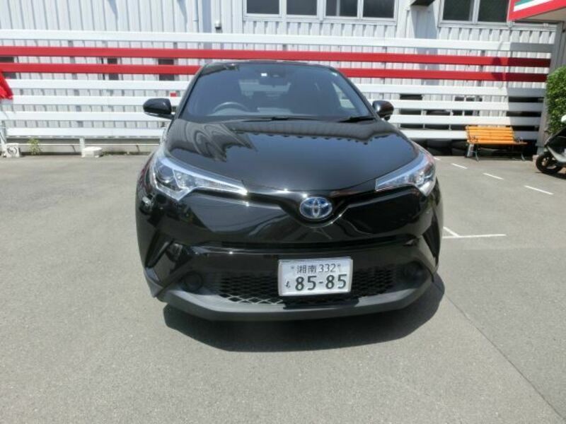 TOYOTA　C-HR