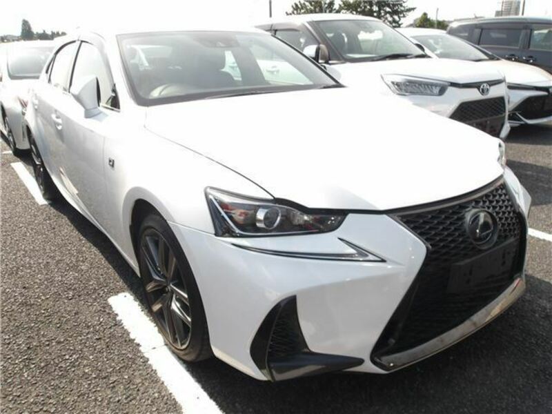 LEXUS IS