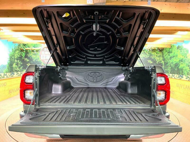 HILUX