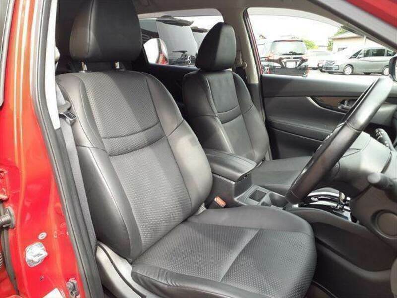 X-TRAIL