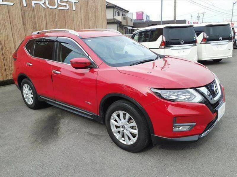 X-TRAIL
