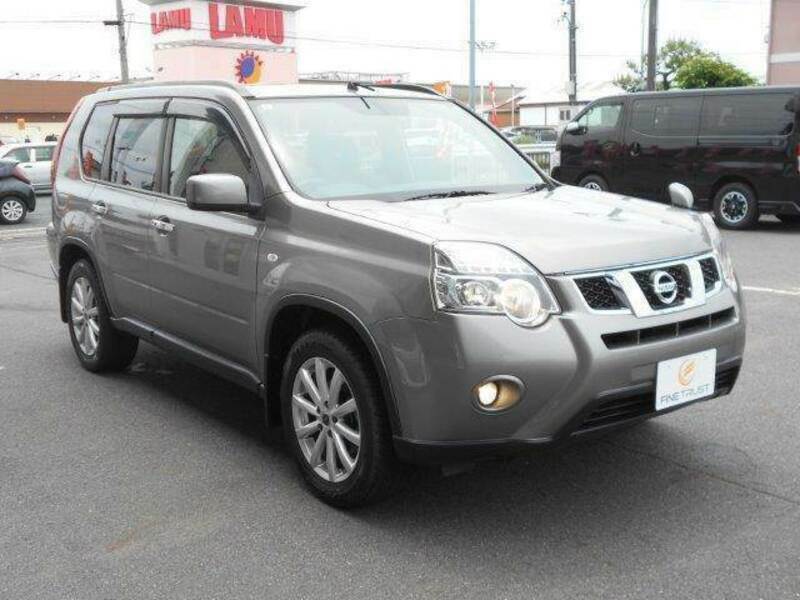 X-TRAIL