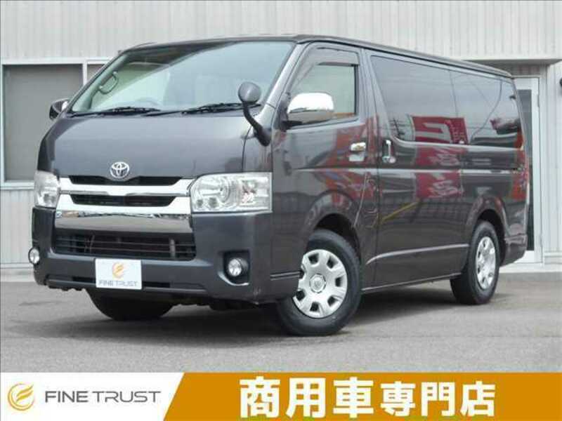 TOYOTA HIACE VAN