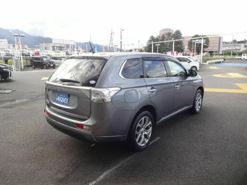 OUTLANDER PHEV