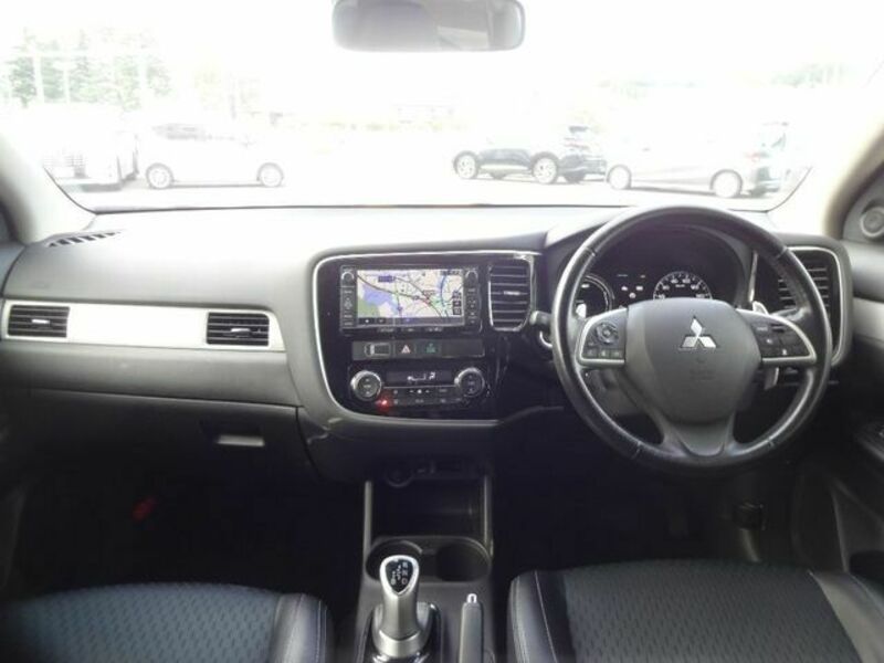 OUTLANDER PHEV