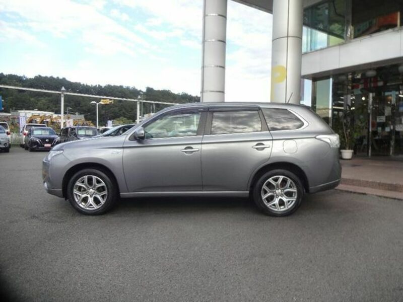 OUTLANDER PHEV
