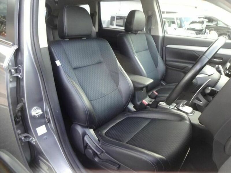 OUTLANDER PHEV