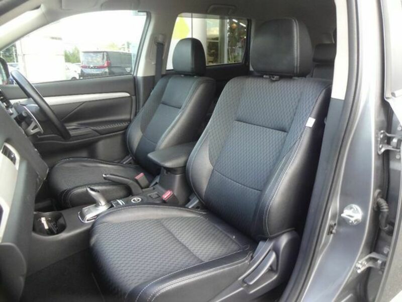OUTLANDER PHEV
