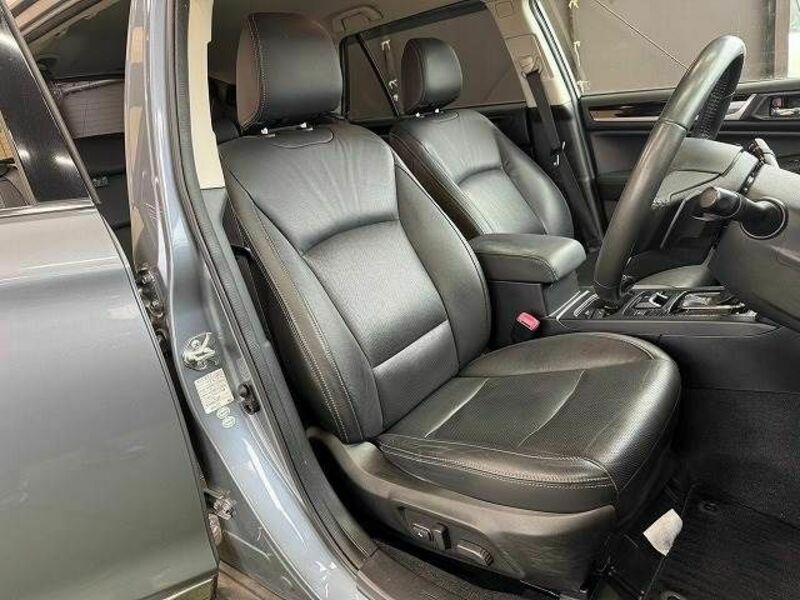 LEGACY OUTBACK-4