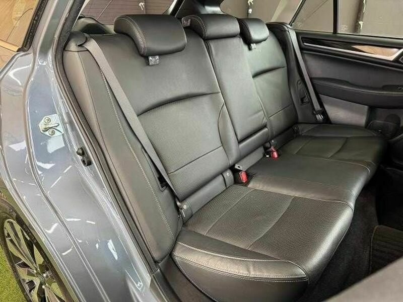 LEGACY OUTBACK-5