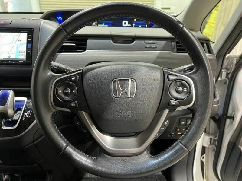 FREED HYBRID-11