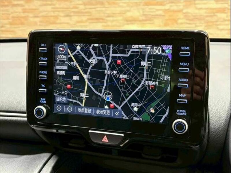 YARIS CROSS