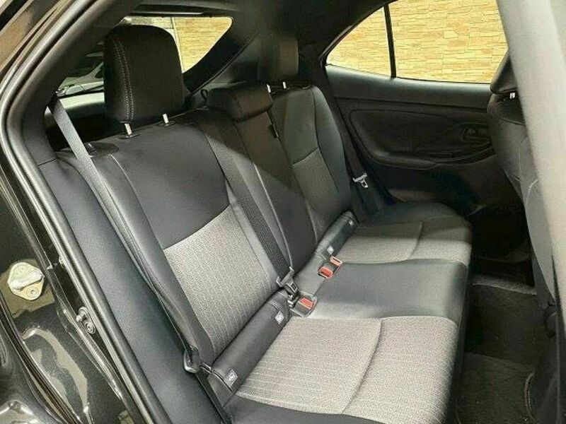 YARIS CROSS