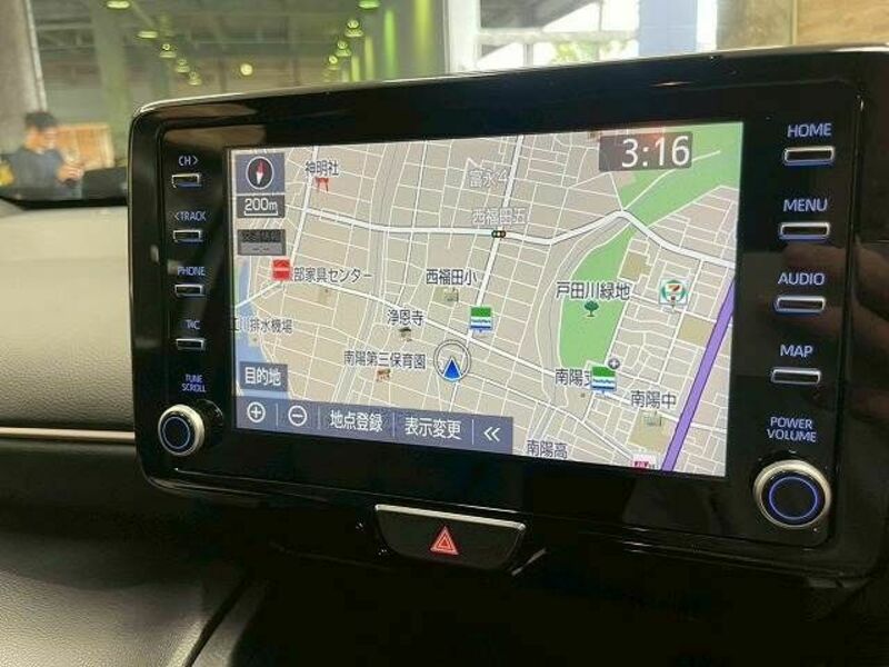 YARIS CROSS