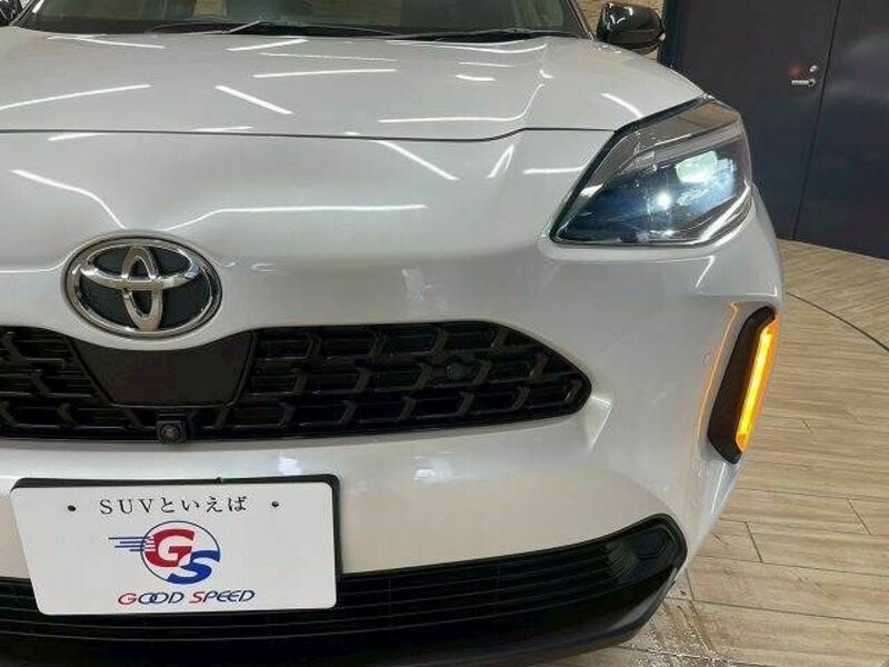 YARIS CROSS