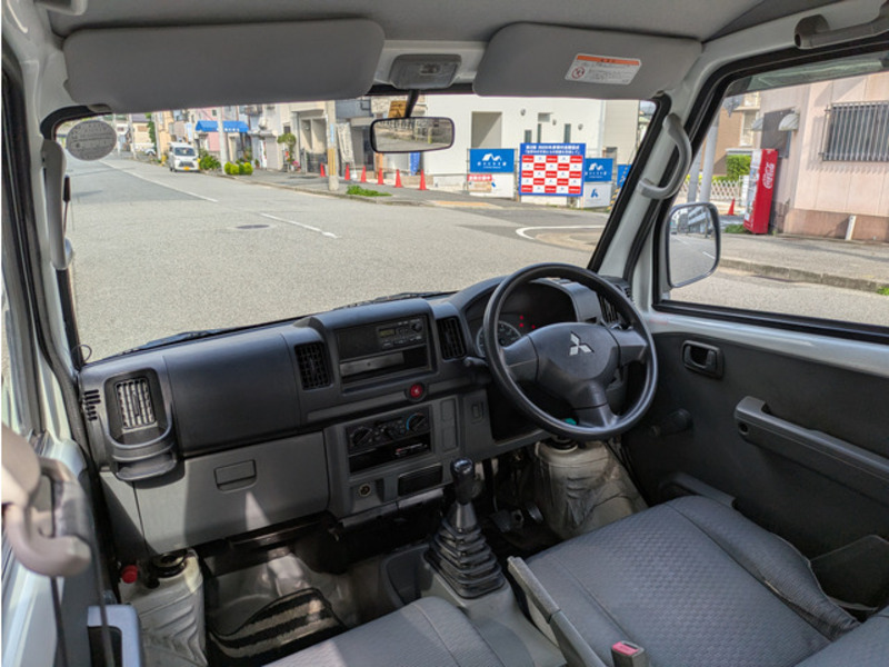 MINICAB VAN