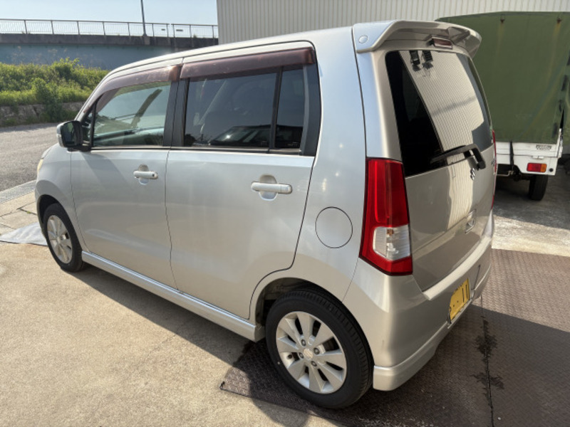 WAGON R