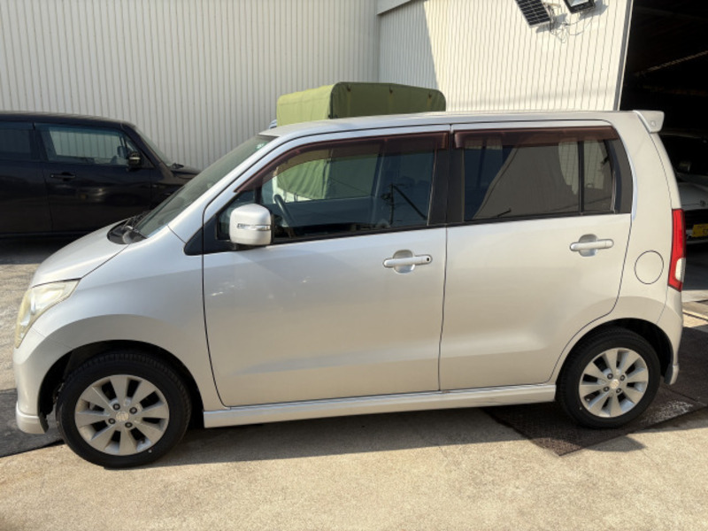 WAGON R