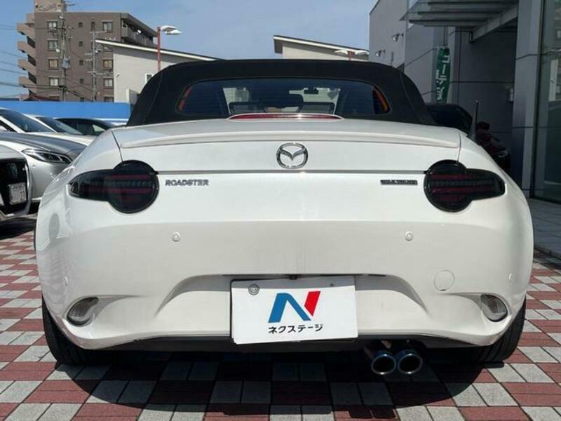 ROADSTER