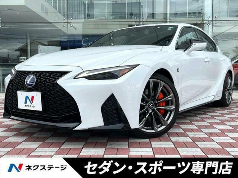 LEXUS IS