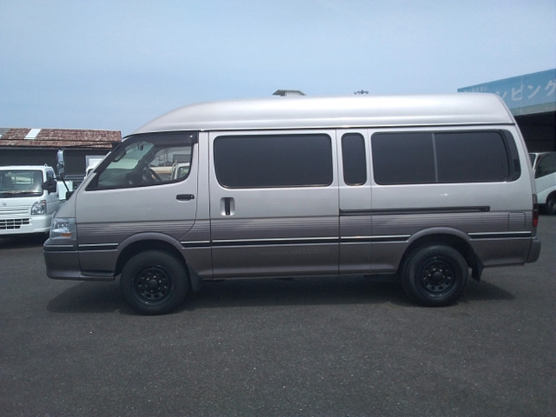 HIACE