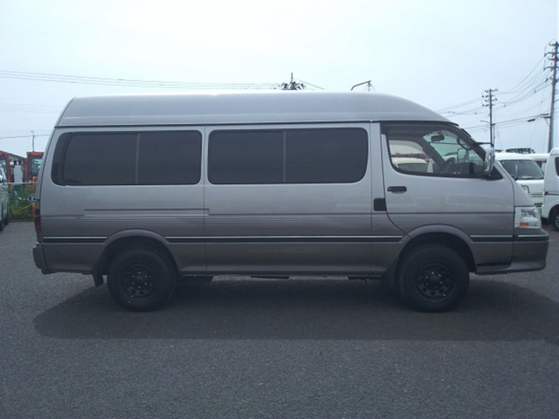HIACE