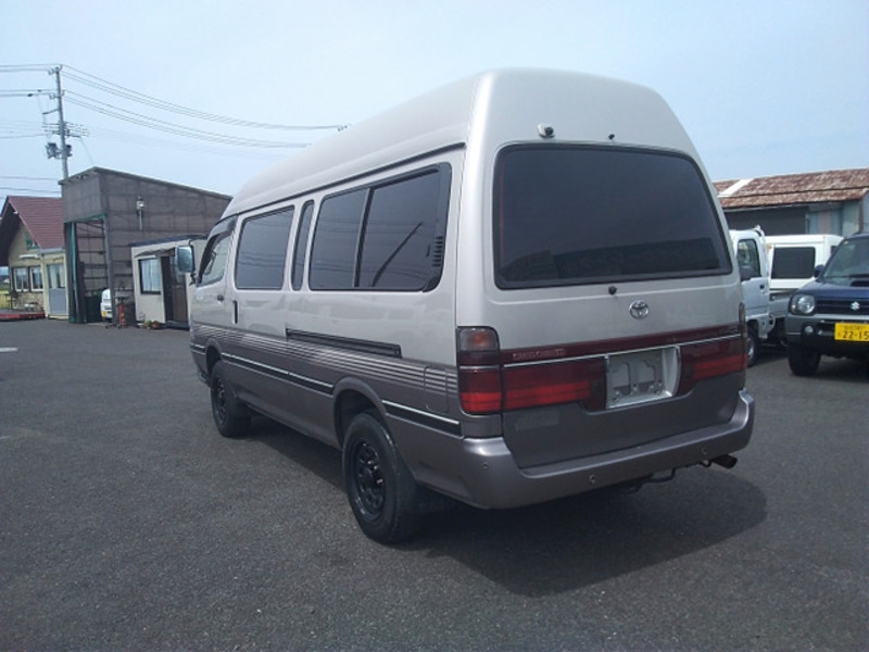 HIACE