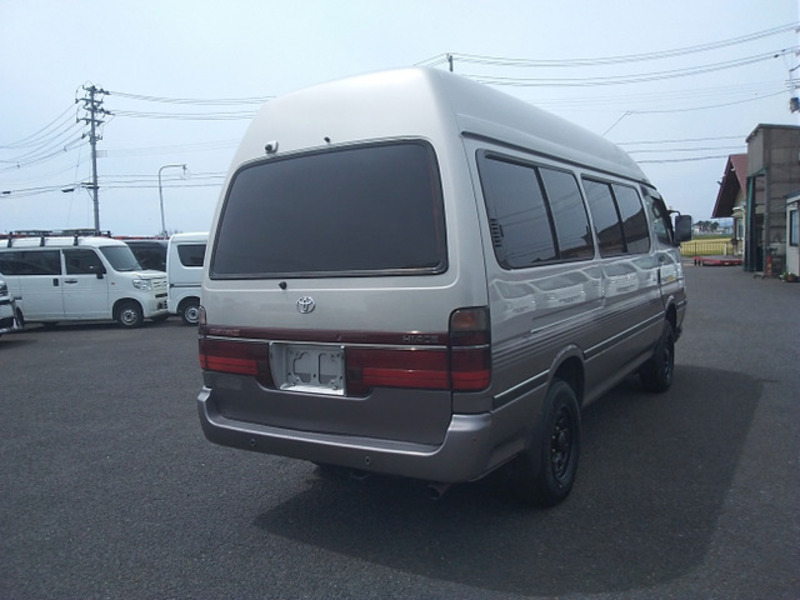HIACE