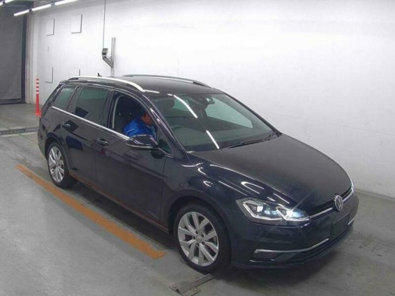 VOLKSWAGEN GOLF VARIANT