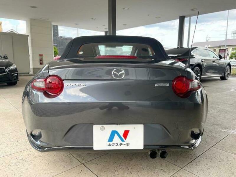 ROADSTER