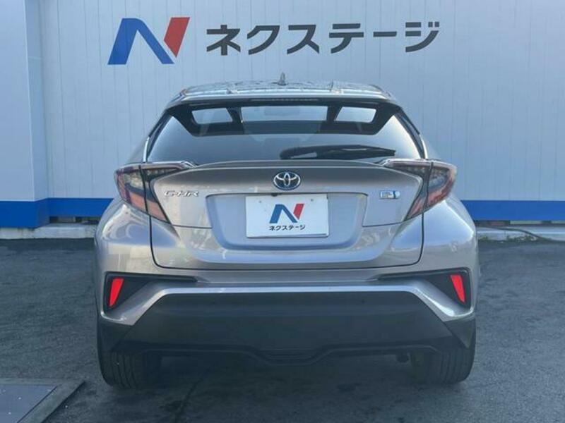 C-HR-15