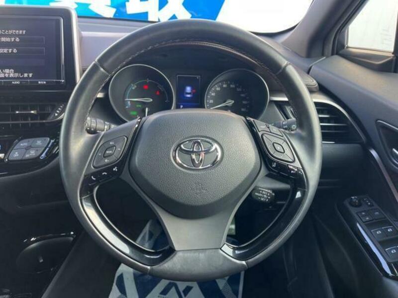 C-HR-11