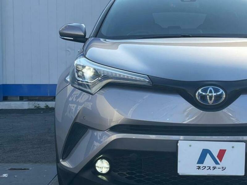 C-HR-12
